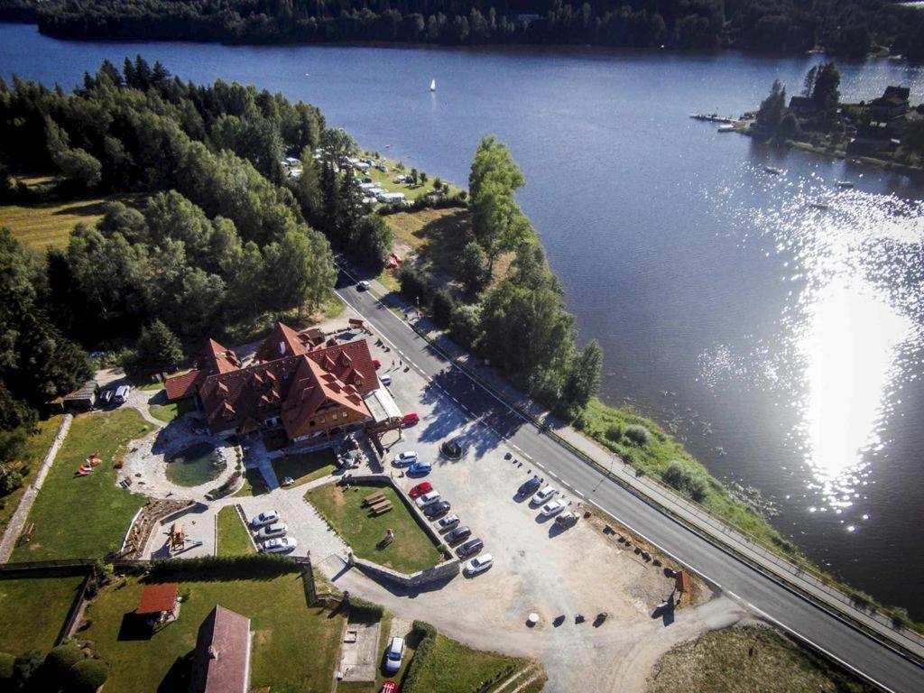 Hotel Leyla Frymburk Exteriör bild